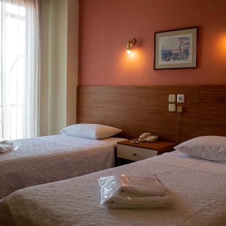 Egnatia Hotel ヨアニナ エクステリア 写真
